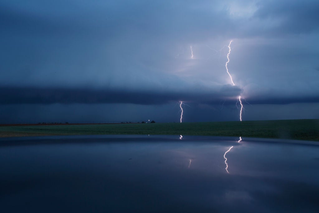 Tropical moisture to fuel severe storms over Central, Southern US with heavy rain triggering flood threats