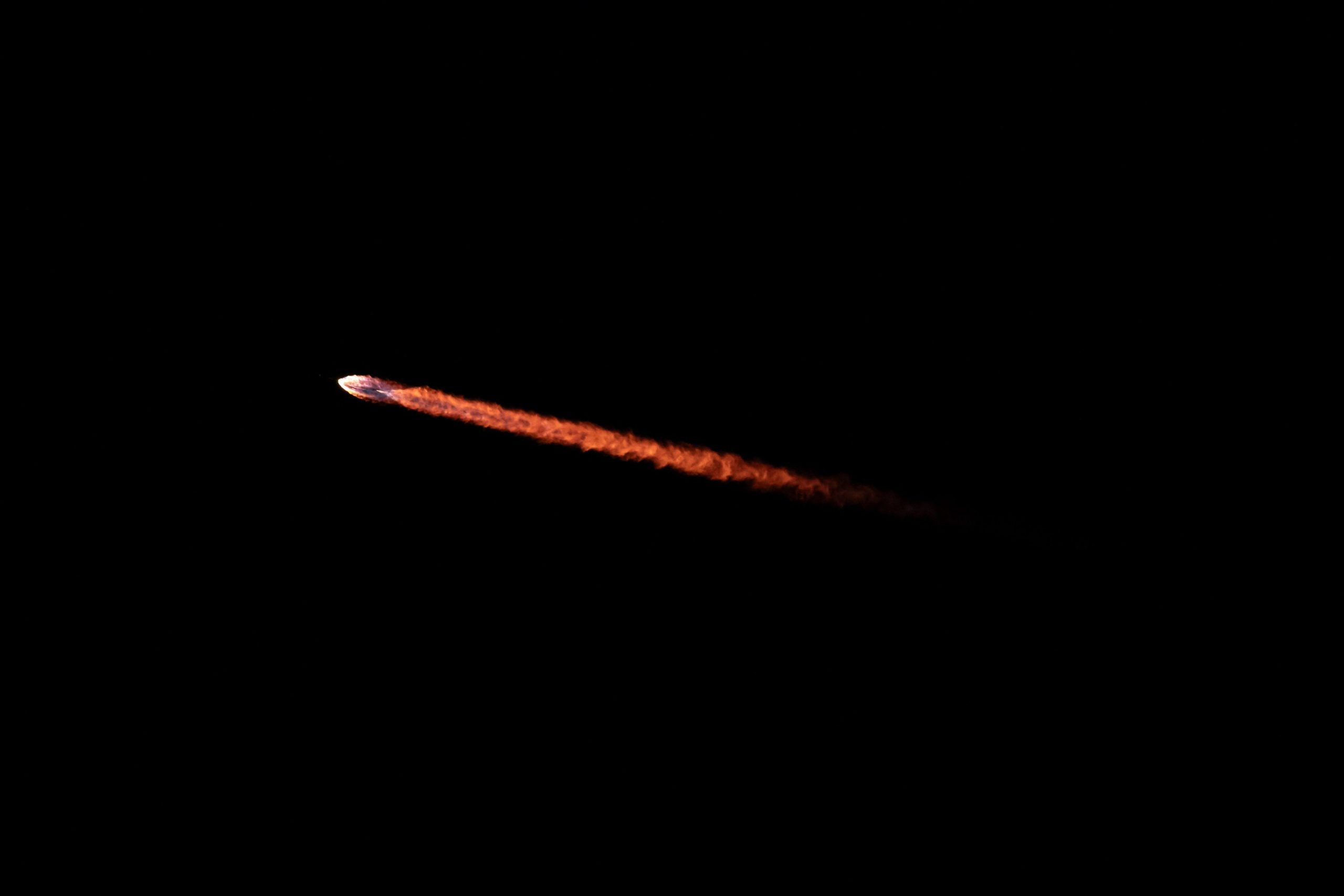 Caught on camera: Bright fireball reported shooting across the sky in Washington and Oregon