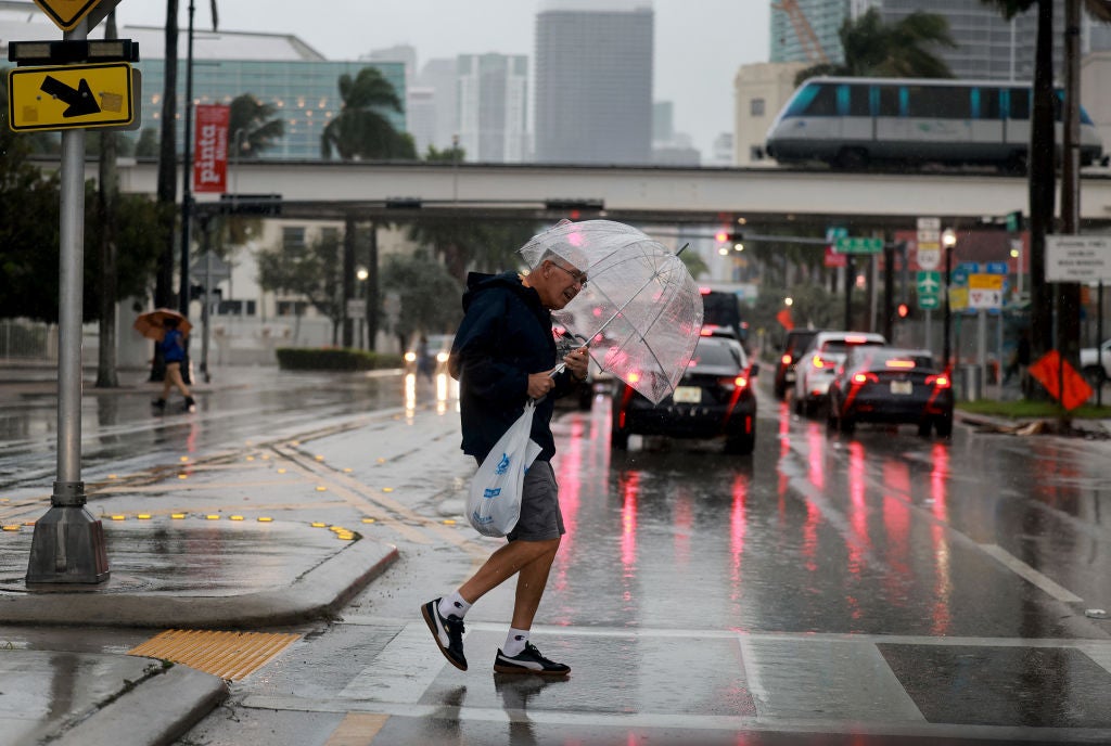 Tropical downpours ramp up flash flood threat across Florida, Southeast as soaking rains bring drought relief