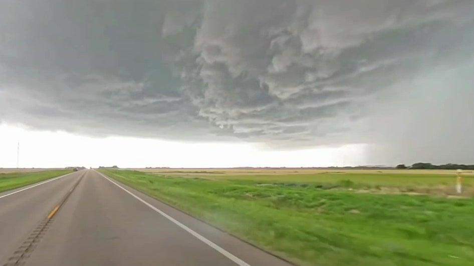 Severe weather reloads over Midwest, Plains with storms blasting more than 65M from Texas to Pennsylvania