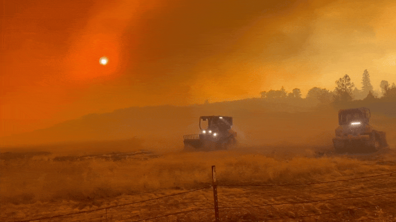 Pickett Fire continues to threaten California's Napa Valley wine country during peak harvest season