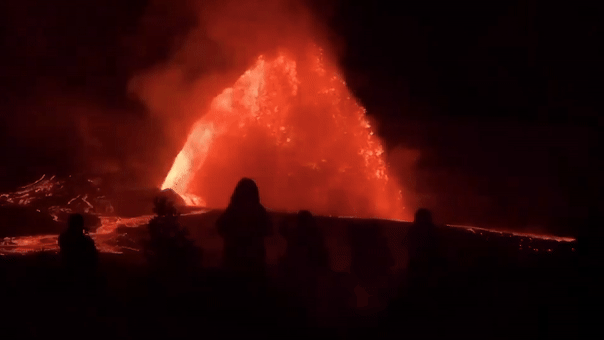 Watch: Hawaii’s Mt. Kilauea shoots 500-foot fountains of lava
