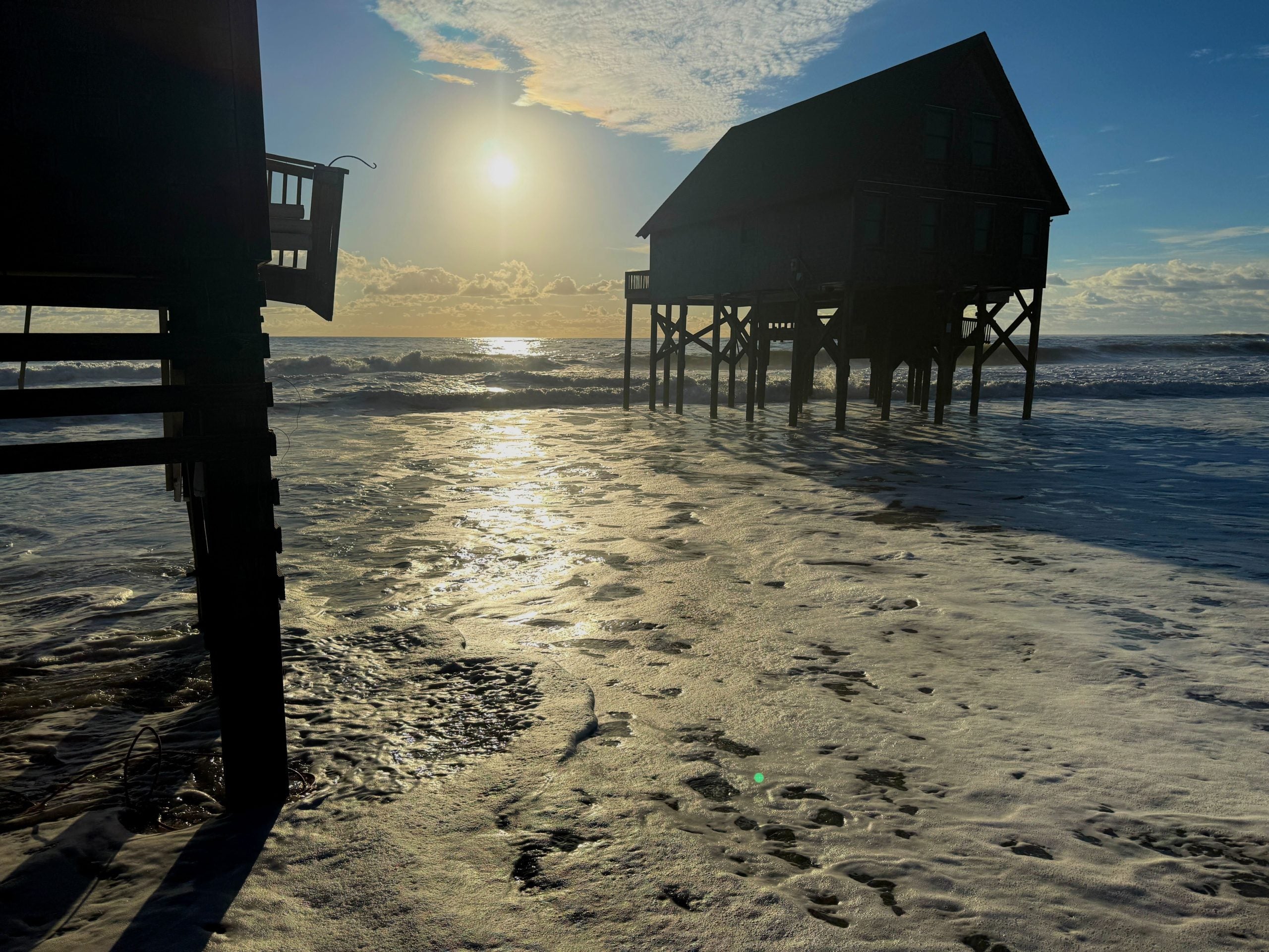 Unoccupied home on North Carolina Outer Banks collapses into Atlantic amid nasty nor'easter's rough surf