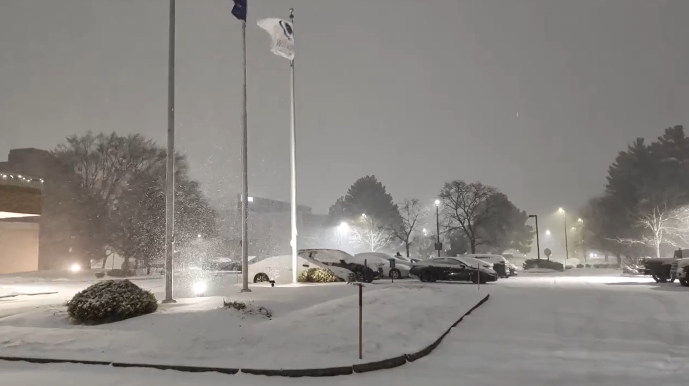 Eastern U.S. braces for arctic plunge after record-setting heat last week