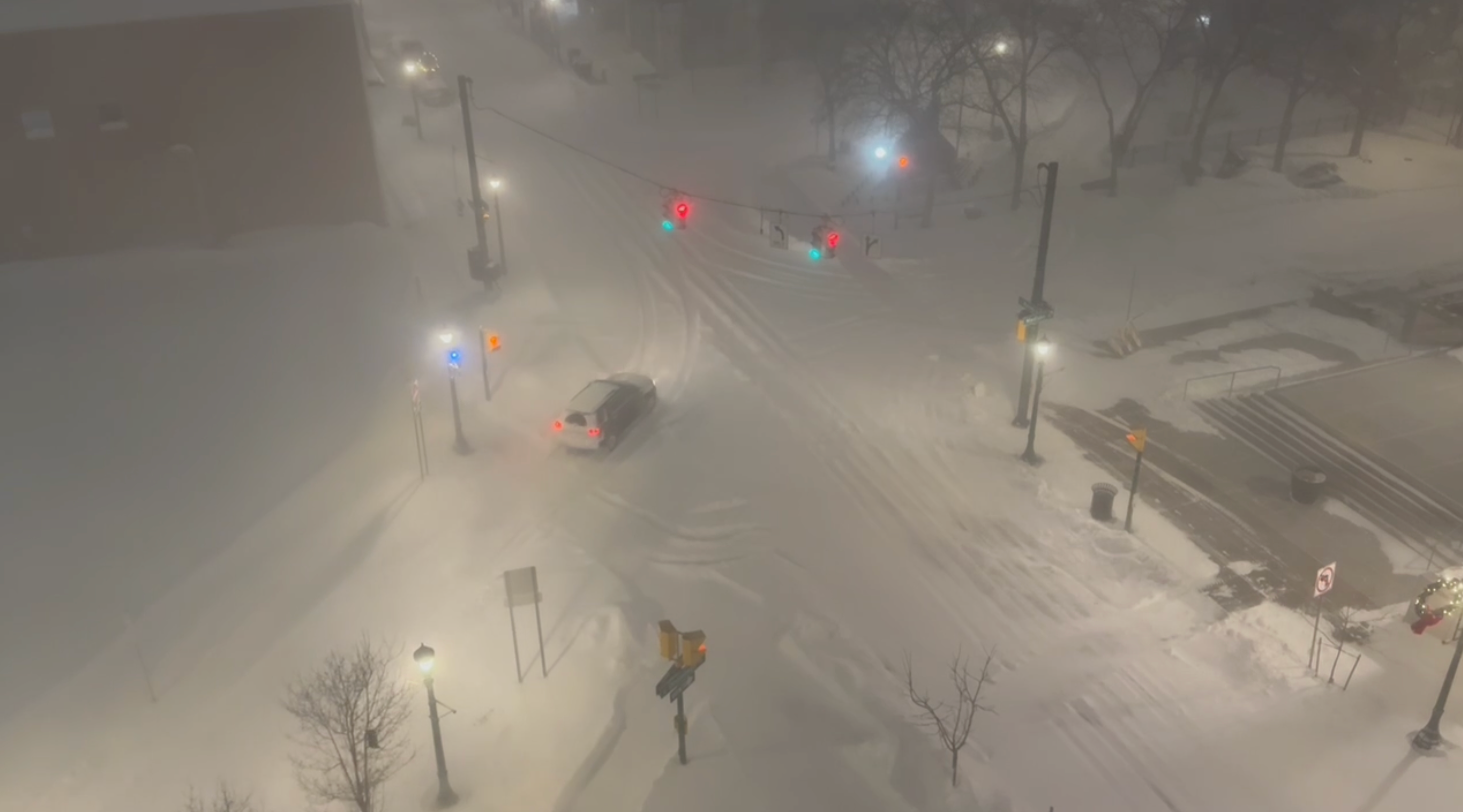 Week-long snowstorm dumps feet of lake-effect snow on the Great Lakes