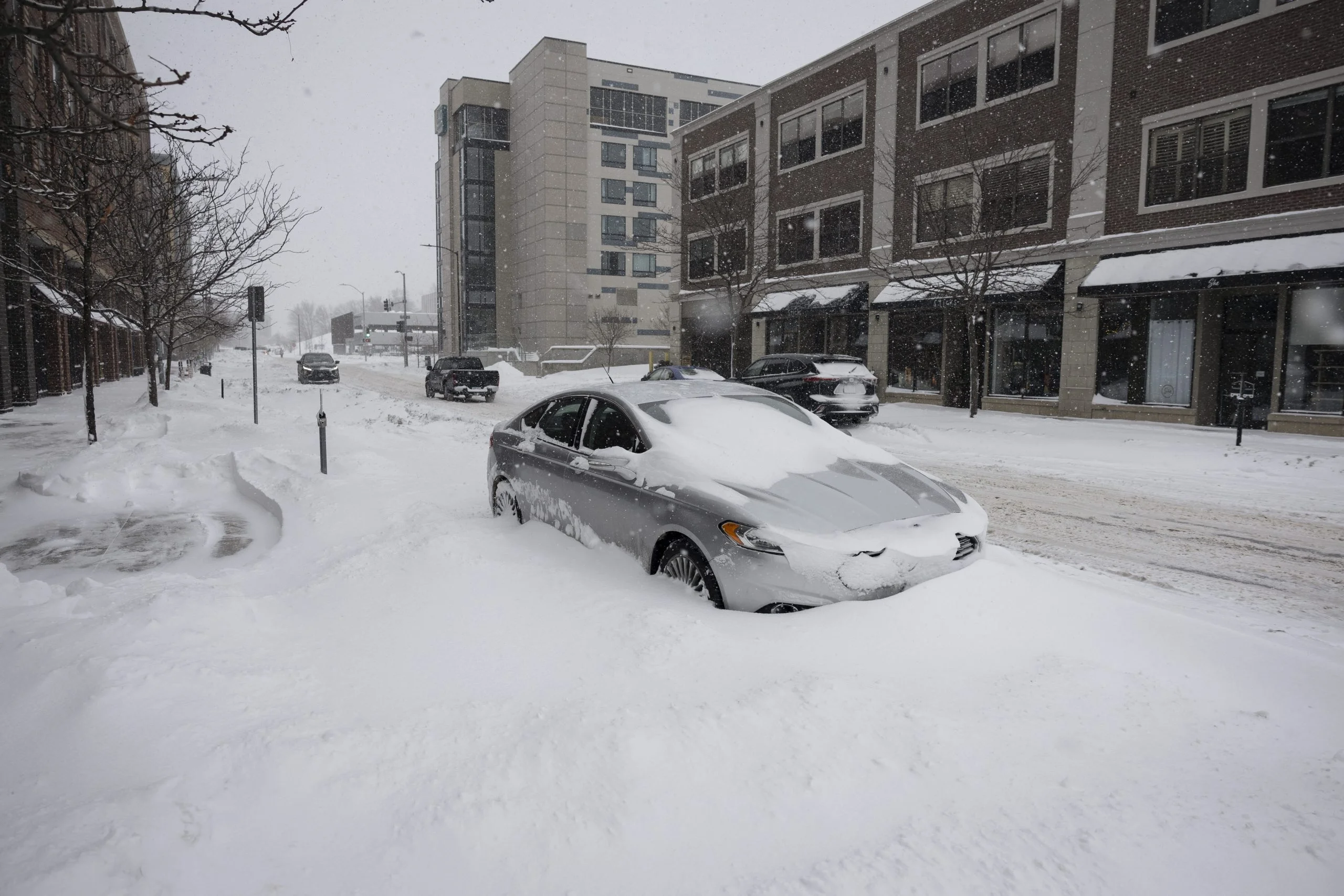 How to survive in your car if you're stuck in a winter storm