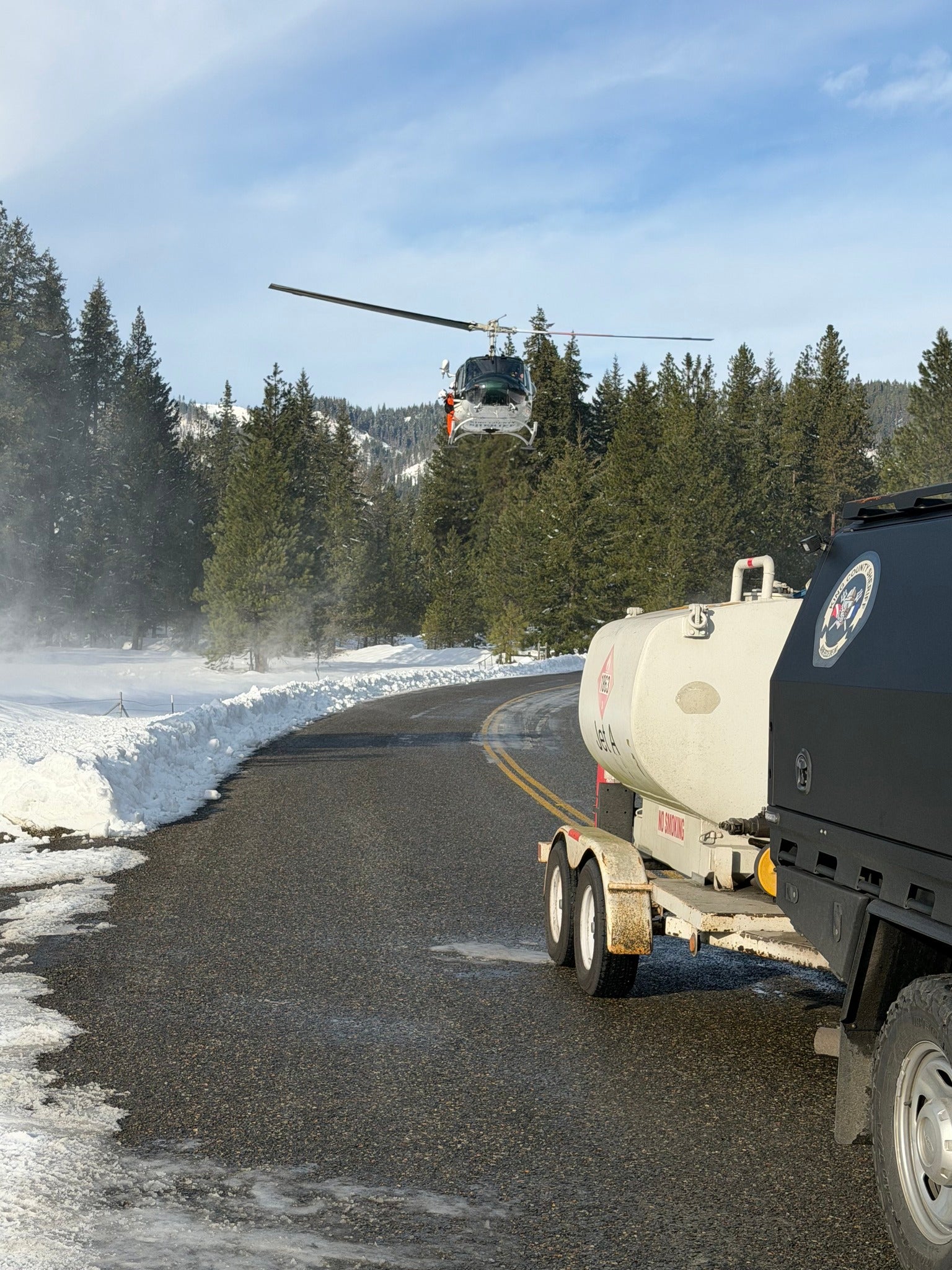 2 killed by avalanche in Washington's Central Cascades, after repeated atmospheric rivers drop heavy snow