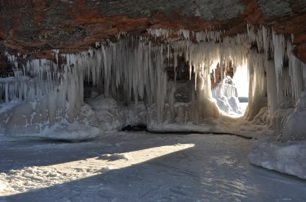 Iconic Apostle Islands ice caves at Lake Superior reopen for the first time since 2015
