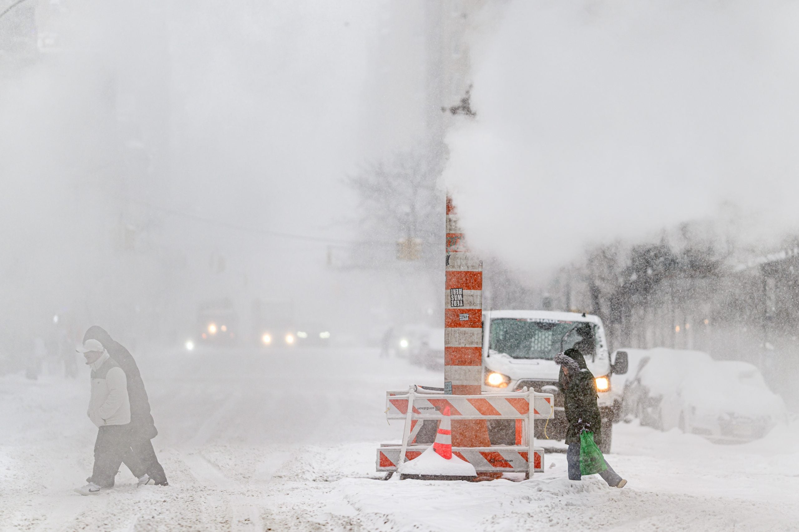 Historic blizzard to slam Northeast as New York City sees blizzard warning for first time in nearly a decade