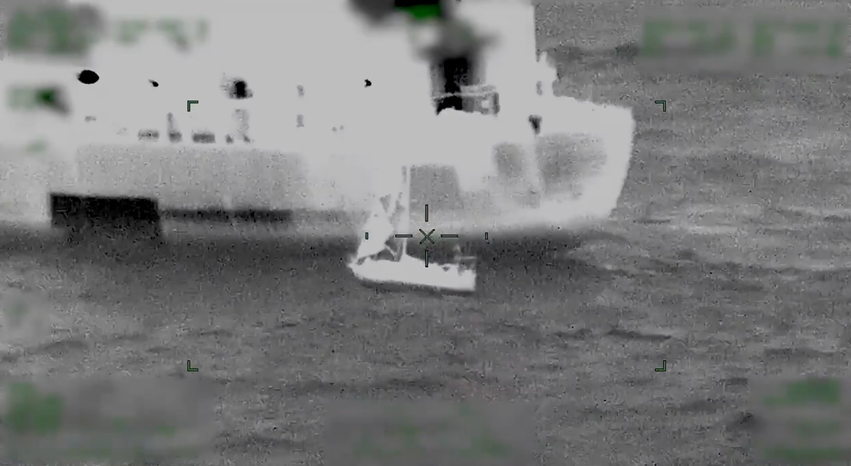 See it: Sailboat crew rescued by Coast Guard, Good Samaritans during 20-foot seas off Florida coast