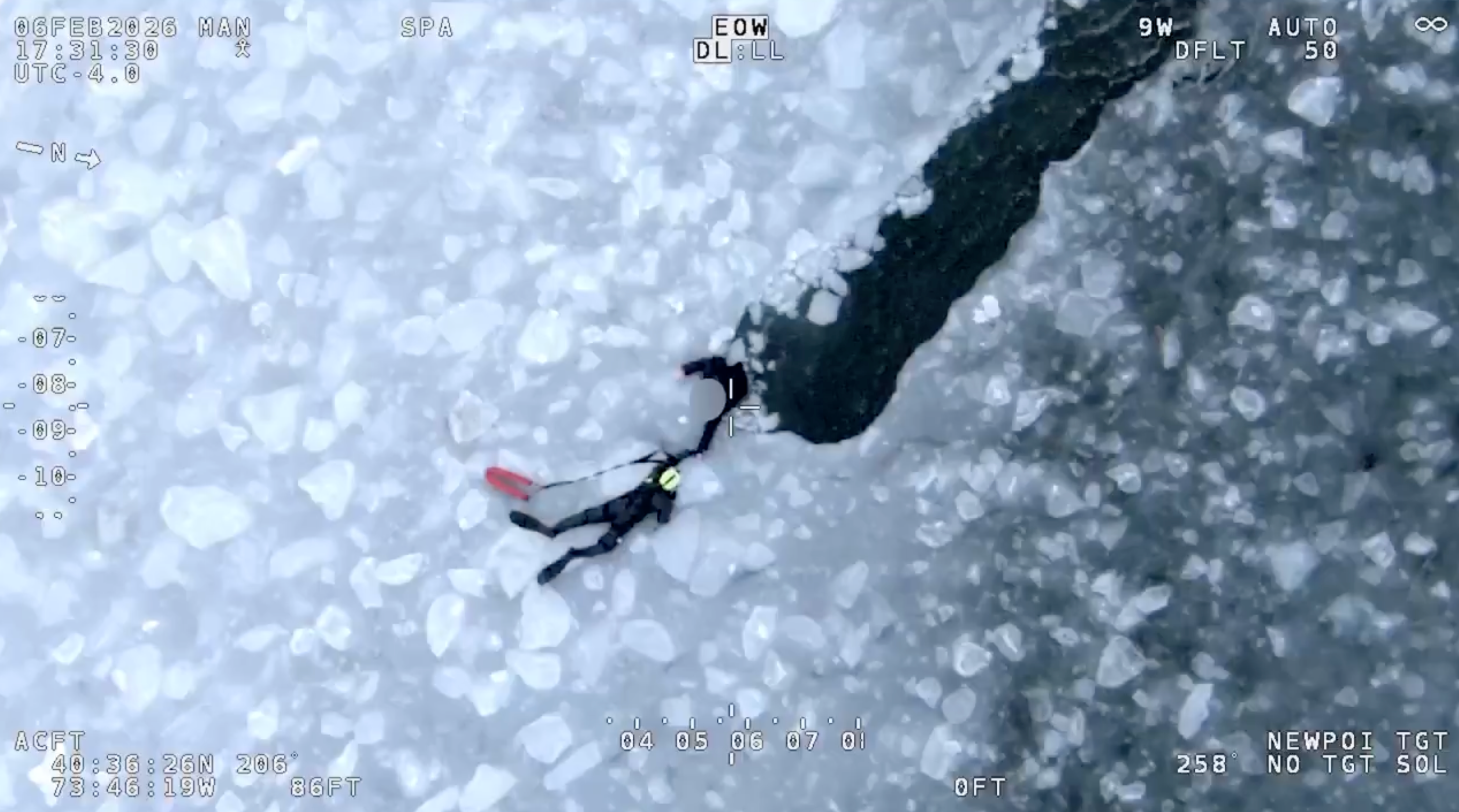 Watch: NYPD, FDNY rescue 3 people from icy waters in Queens