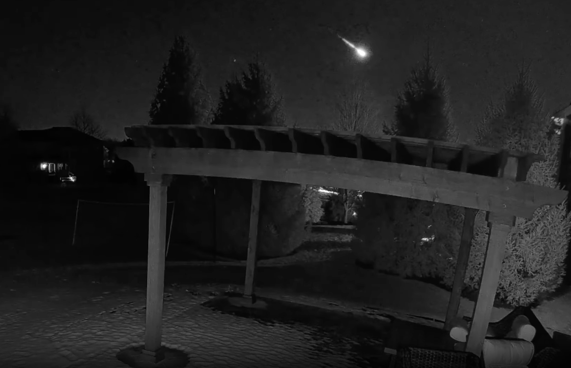 See it: Fireball caught streaking across night sky in multiple Midwest states on Tuesday