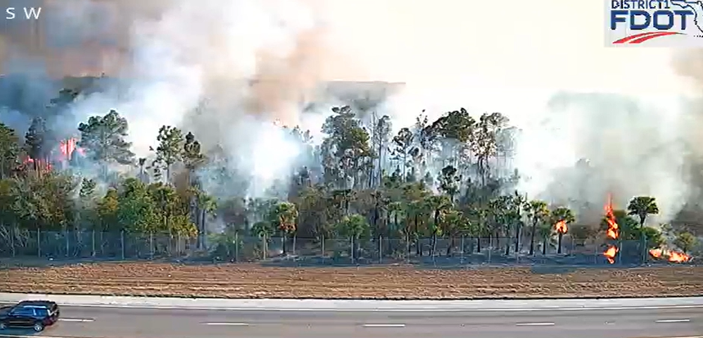 See it: South Florida wildfire explodes in size to 25,000 acres in Everglades