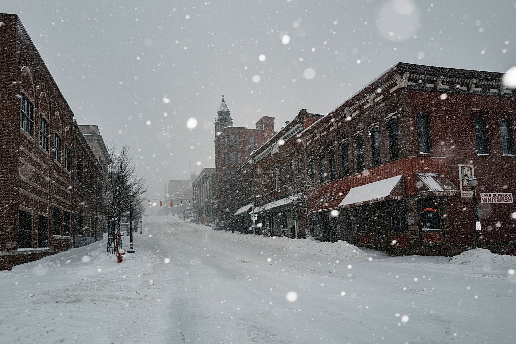 Blizzard Warnings issued as massive weekend winter storm to slam millions in the Midwest, Great Lakes