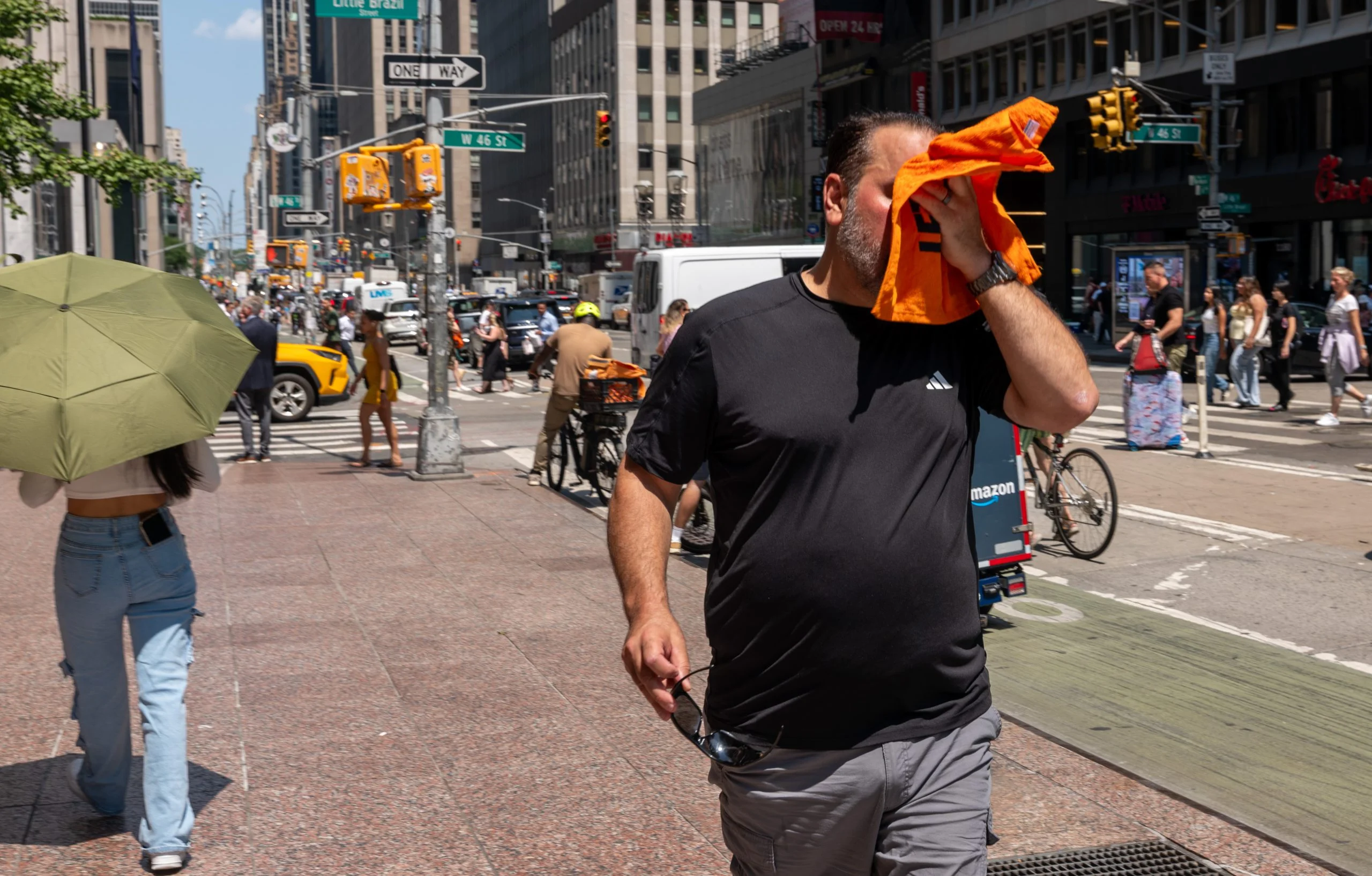 Potential record high temperatures reach the Northeast before wet weather returns this weekend
