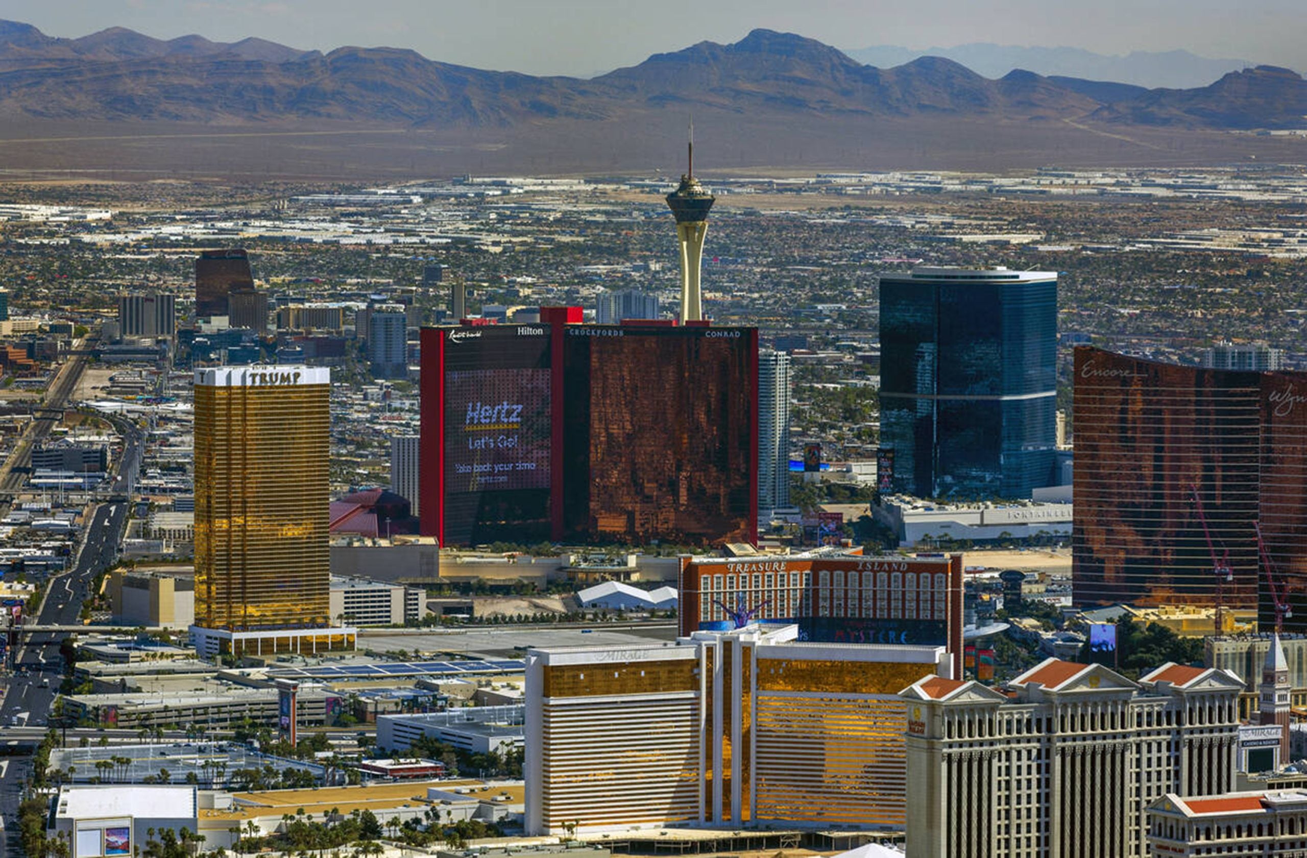 Magnitude 3.8 earthquake reported just outside Las Vegas