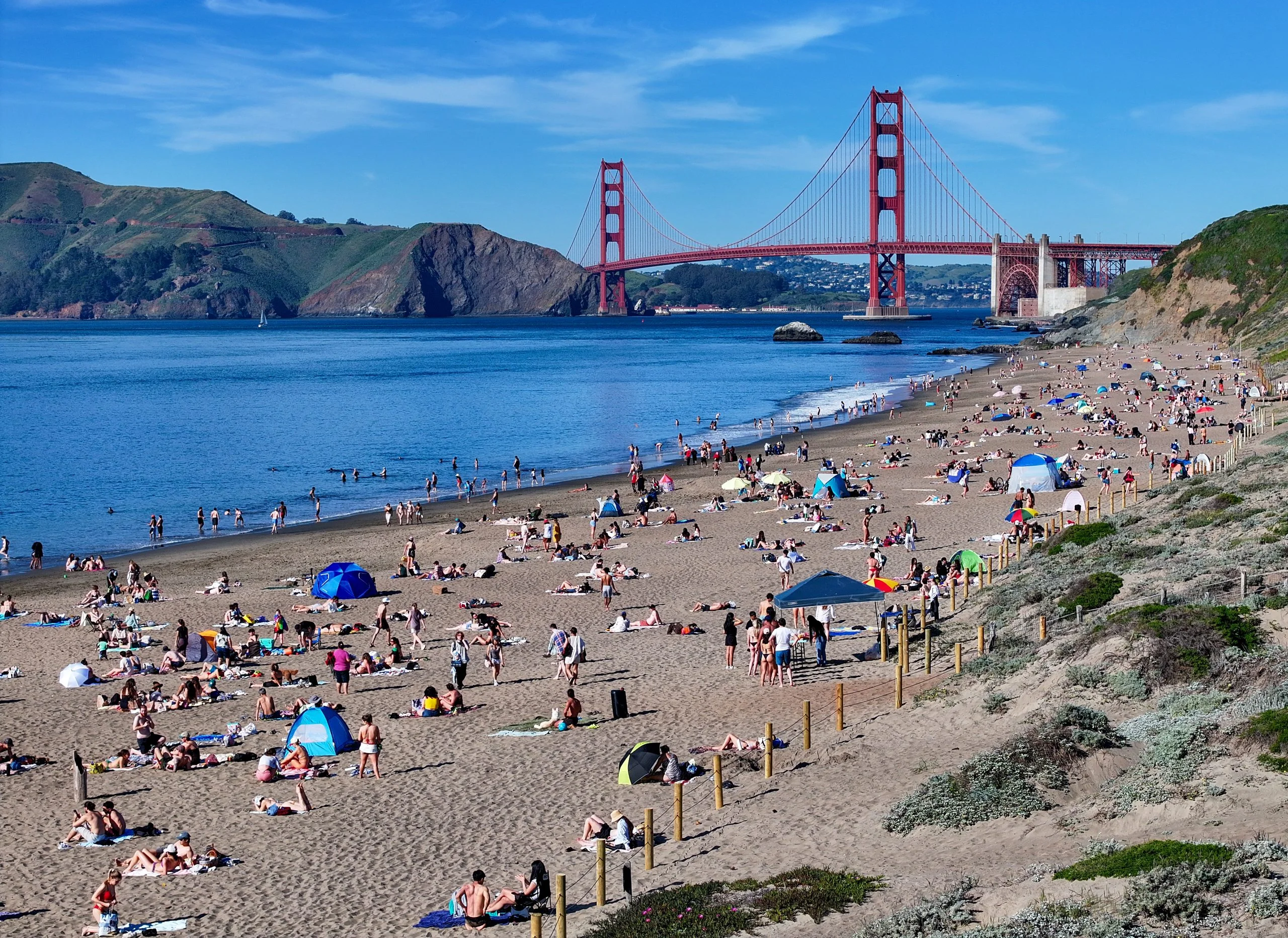 Fisherman in critical condition after being hooked by sneaker wave on San Francisco beach