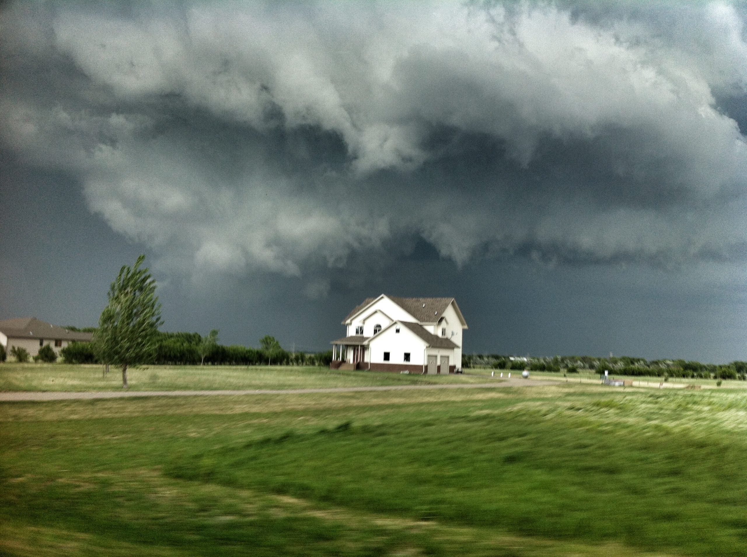 Severe storms target Northern Plains with powerful winds, large hail threat heading into workweek