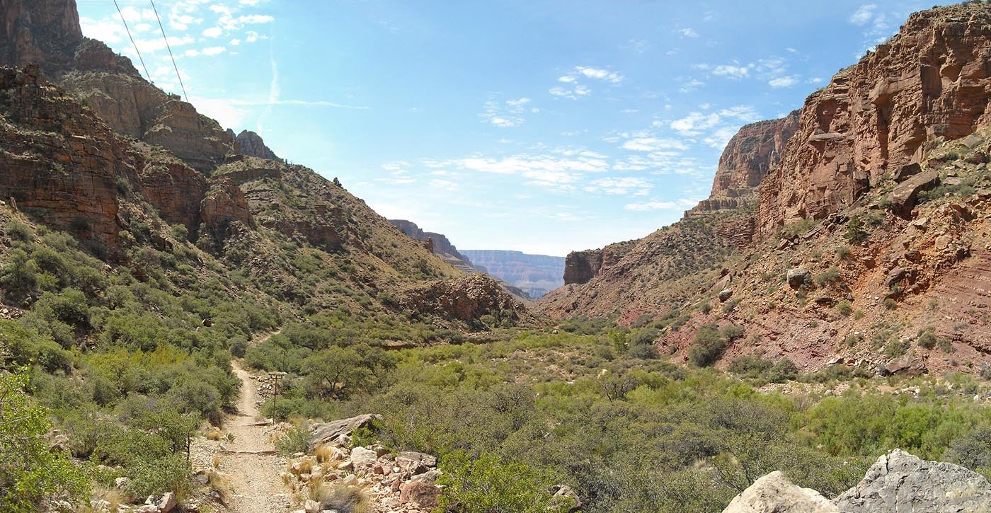 3 people suffer heat-related deaths in a week's span while hiking Grand Canyon trail