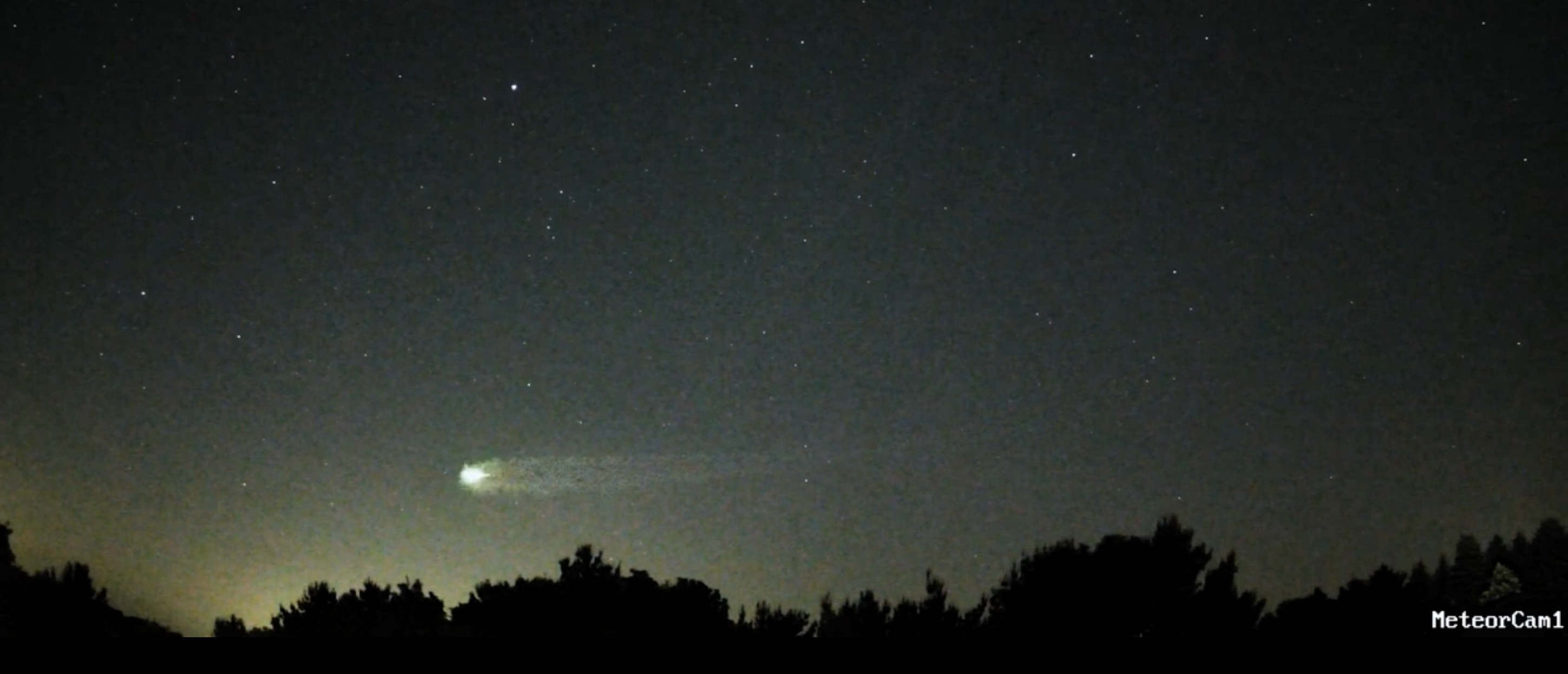Sky spectacle: Meteor dazzles Midwest night sky, generating reports from 8 states