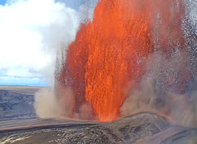 51st eruption of Mount Kilauea volcano produces large plumes of smoke and lava in Hawaii