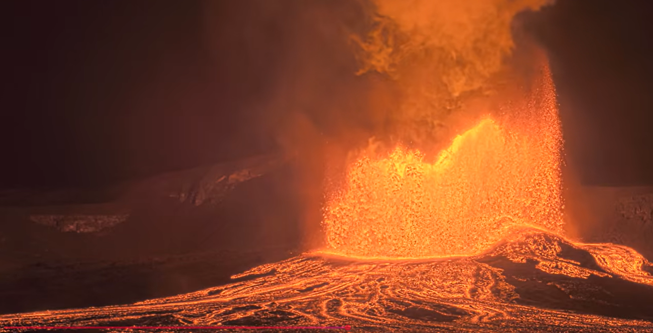Hawaii's Kilauea sees 52nd eruption episode, creates towering 500-foot lava fountains