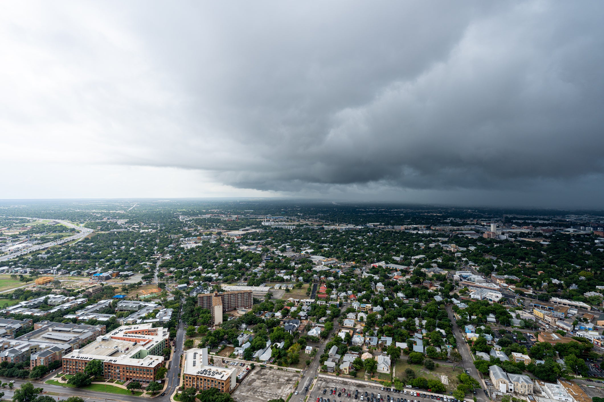 Texas faces growing flood threat as Tropical Depression Vance sends moisture north